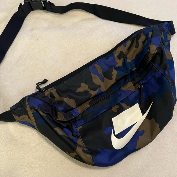 Nike Sportswear tech hip pack waist fanny pack bum bag camo print - Picture 3 of 10
